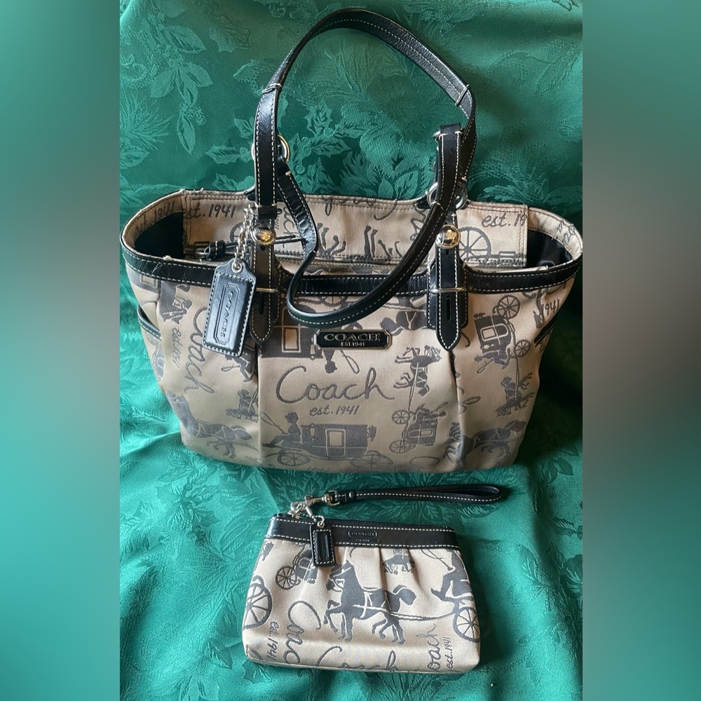 Coach Beige and Black Signature Tote with Wristlet